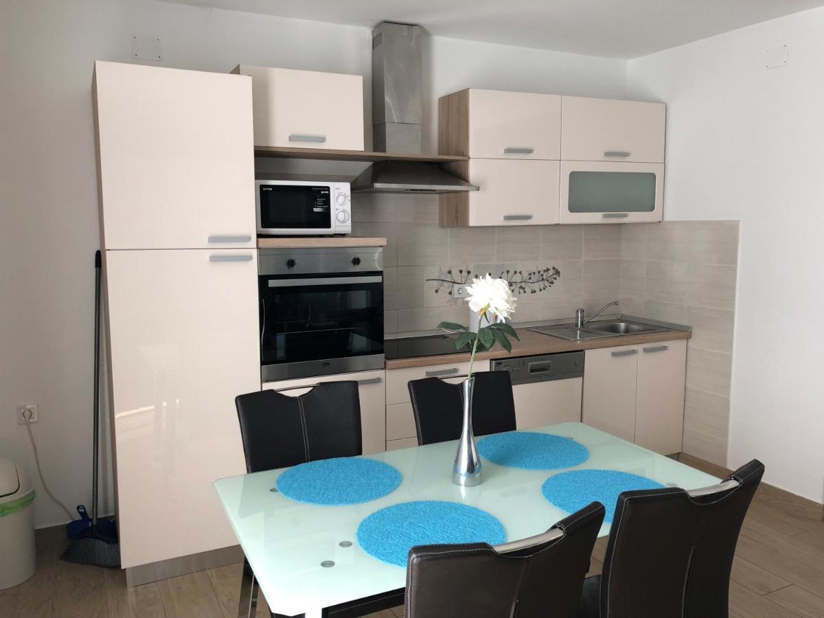 Apartmani I Sobe Ivancic1 โนวีวีโนดอลสกี ภายนอก รูปภาพ