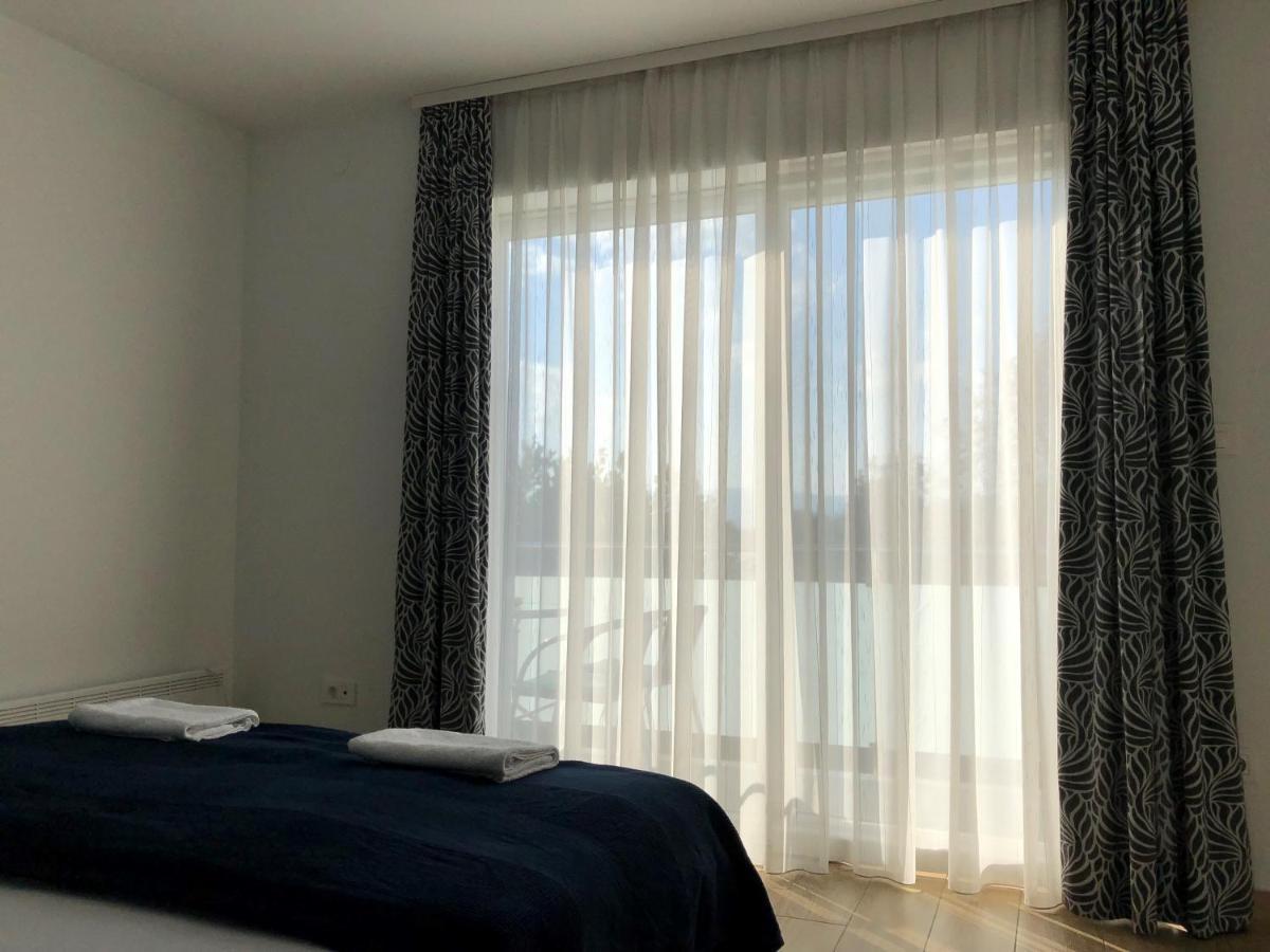 Apartmani I Sobe Ivancic1 โนวีวีโนดอลสกี ภายนอก รูปภาพ