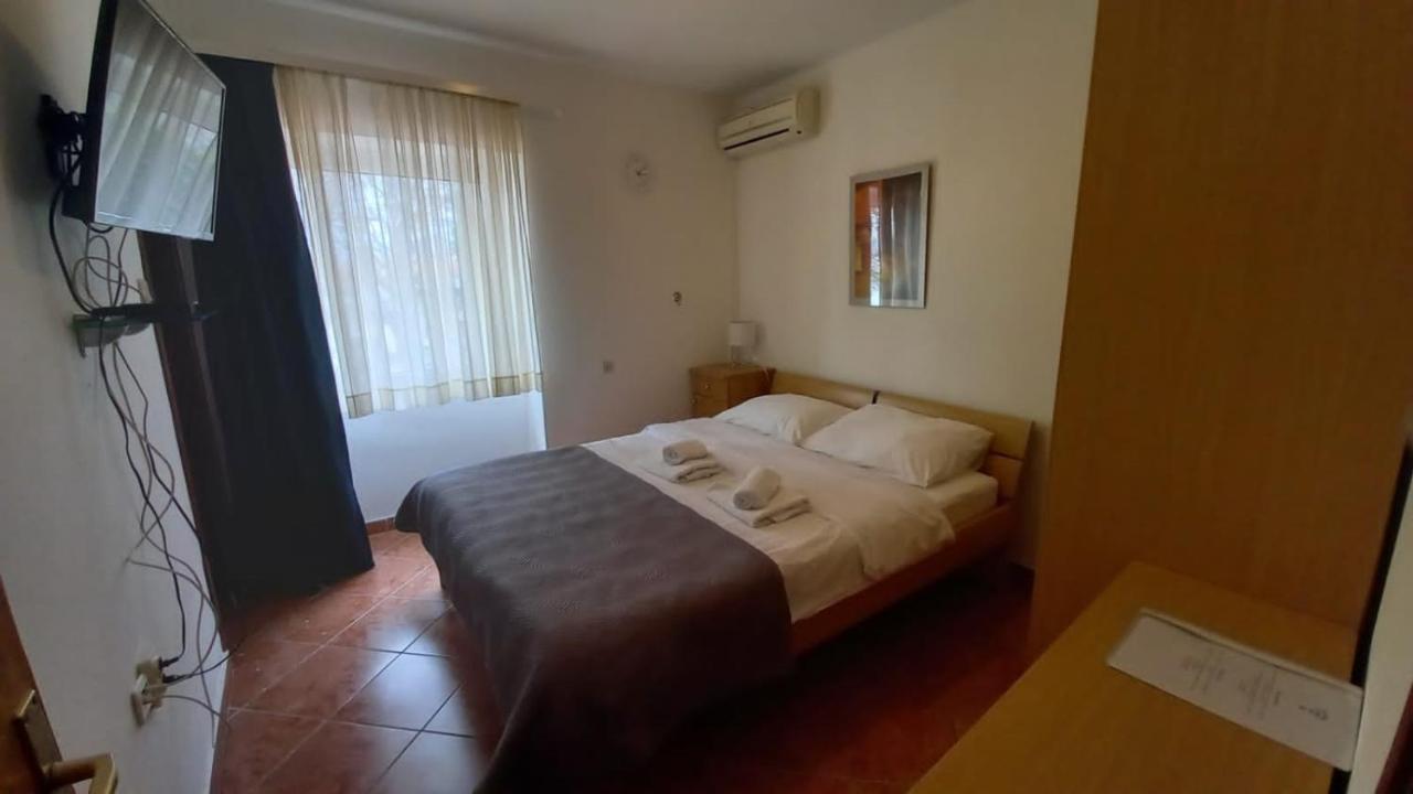 Apartmani I Sobe Ivancic1 โนวีวีโนดอลสกี ภายนอก รูปภาพ