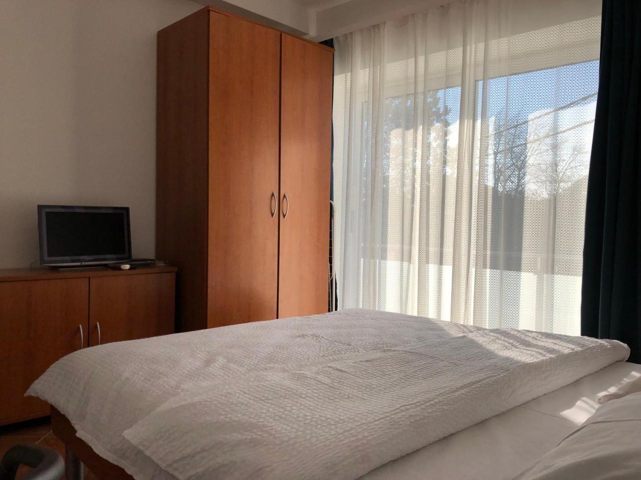 Apartmani I Sobe Ivancic1 โนวีวีโนดอลสกี ภายนอก รูปภาพ