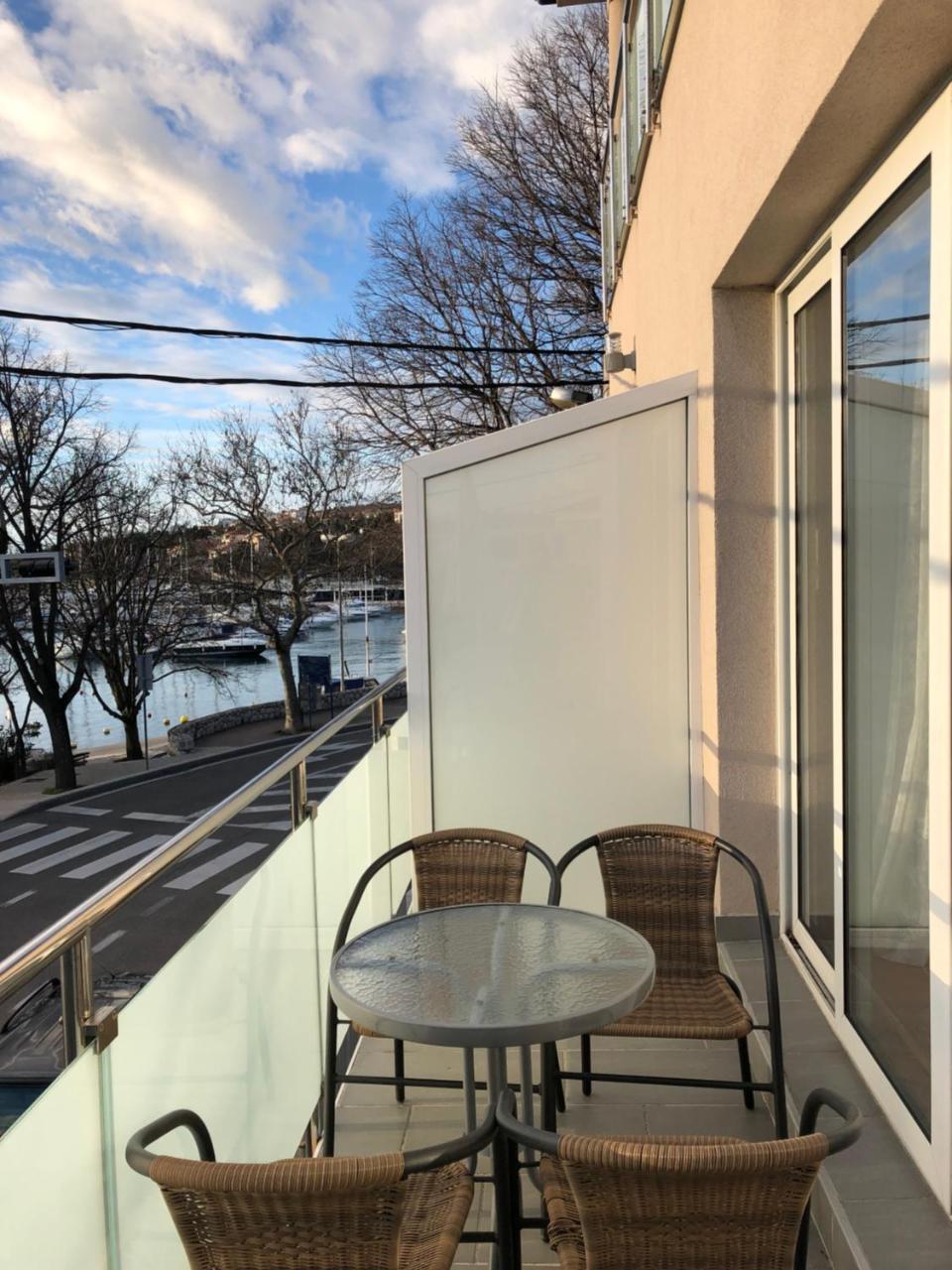 Apartmani I Sobe Ivancic1 โนวีวีโนดอลสกี ภายนอก รูปภาพ