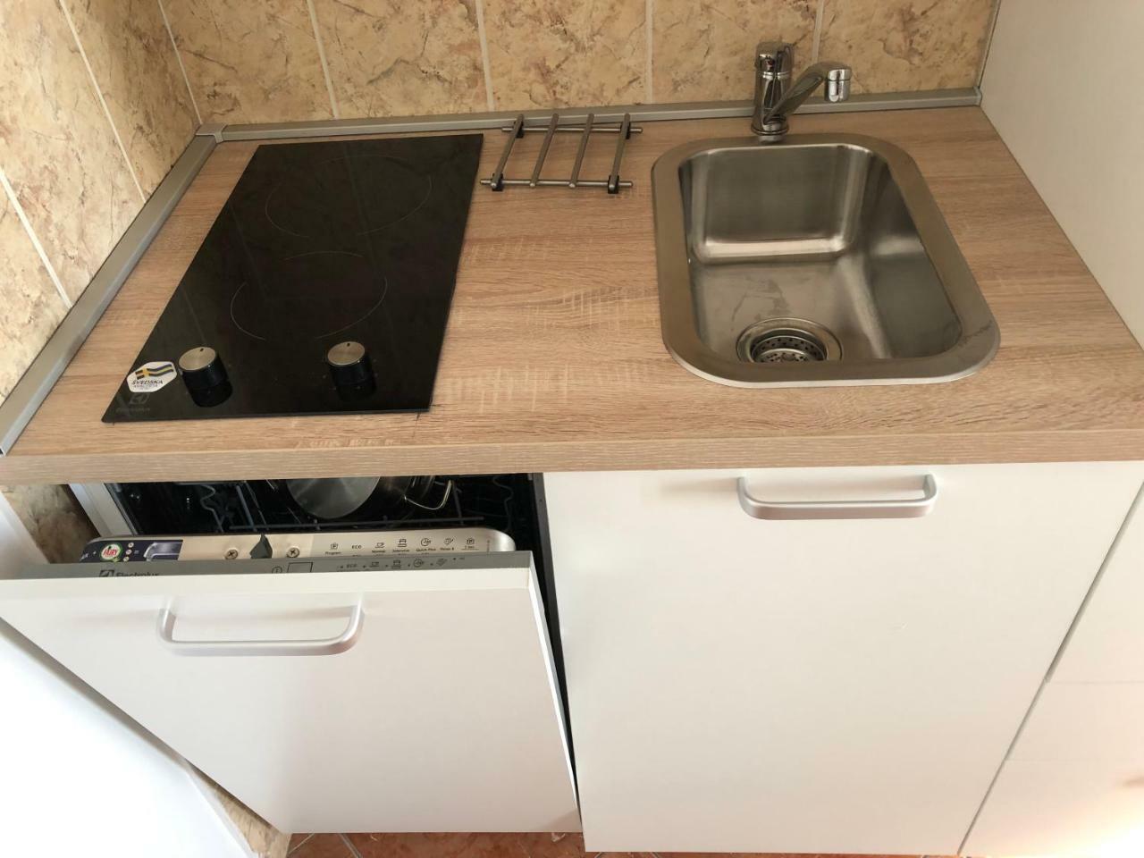 Apartmani I Sobe Ivancic1 โนวีวีโนดอลสกี ภายนอก รูปภาพ